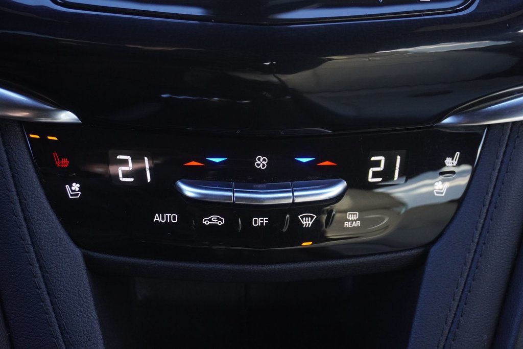 2024 Cadillac XT6 AWD SPORT|BOSE|NAVI|PANORAMIC|H/V FRONT SEATS in Ajax, Ontario at Lexus of Lakeridge - 7 - w1024h768px