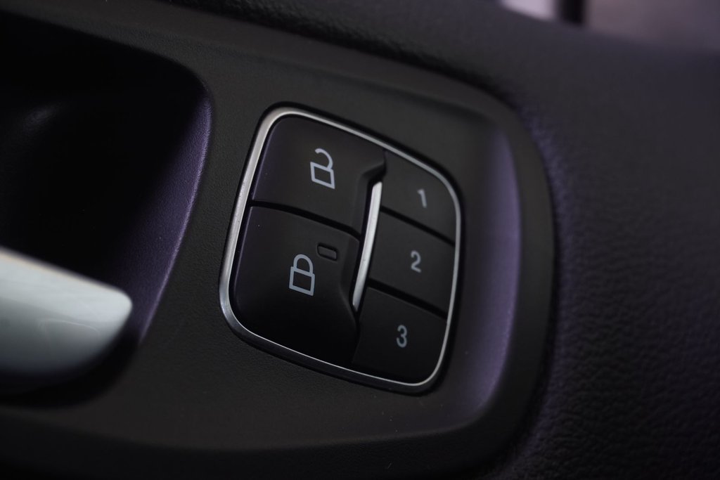 2019 Ford Escape TITANIUM|PANORAMIC|NAVI|SONY|ECO BOOST|H/STEERING in Ajax, Ontario at Lexus of Lakeridge - 3 - w1024h768px