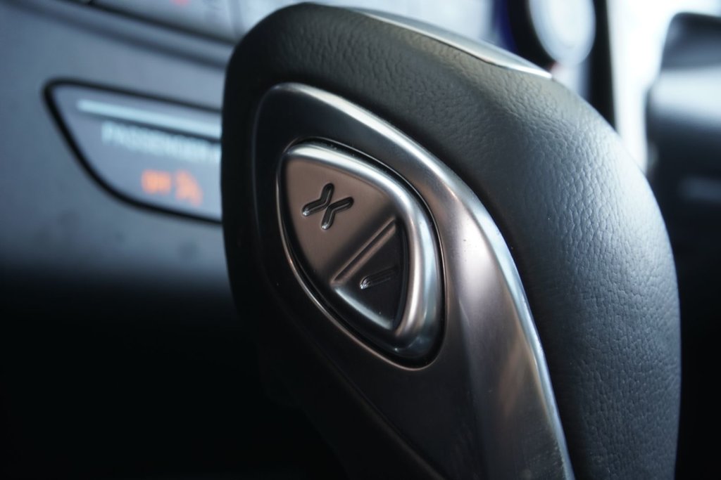 2019 Ford Escape TITANIUM|PANORAMIC|NAVI|SONY|ECO BOOST|H/STEERING in Ajax, Ontario at Lexus of Lakeridge - 9 - w1024h768px