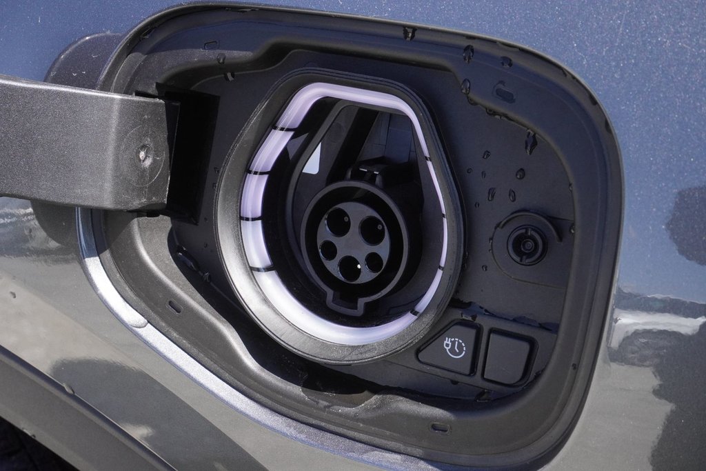 2025 Ford Escape PHEV|PANORAMIC|NAVI|HEATED FRONT SEATS|12.3 SCREEN in Ajax, Ontario at Lexus of Lakeridge - 12 - w1024h768px