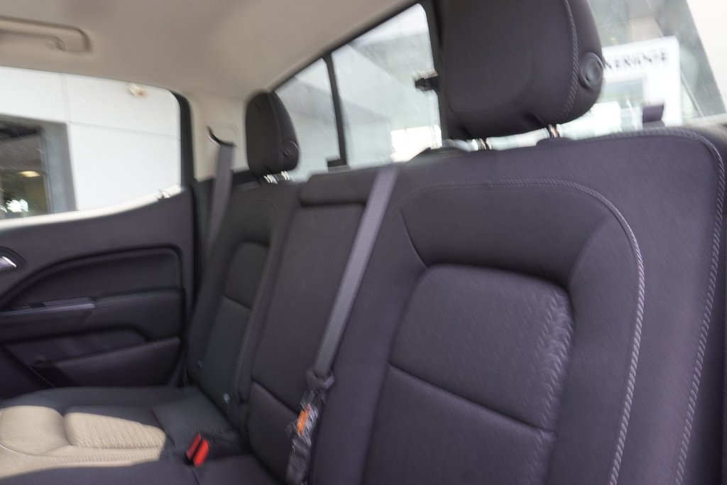 2022 GMC Canyon CREW 4X4 ELEVATION SHORT BOX|CARPLAY|7 DISPLAY in Ajax, Ontario at Lakeridge Auto Gallery - 11 - w1024h768px