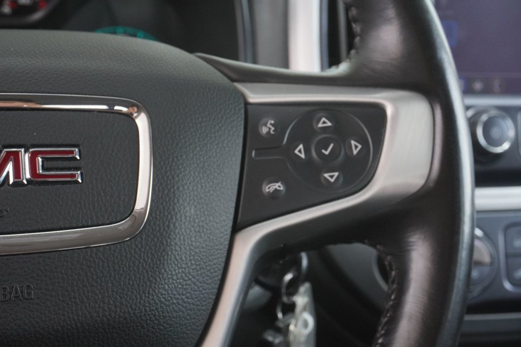2022 GMC Canyon CREW 4X4 ELEVATION SHORT BOX|CARPLAY|7 DISPLAY in Ajax, Ontario at Lakeridge Auto Gallery - 5 - w1024h768px