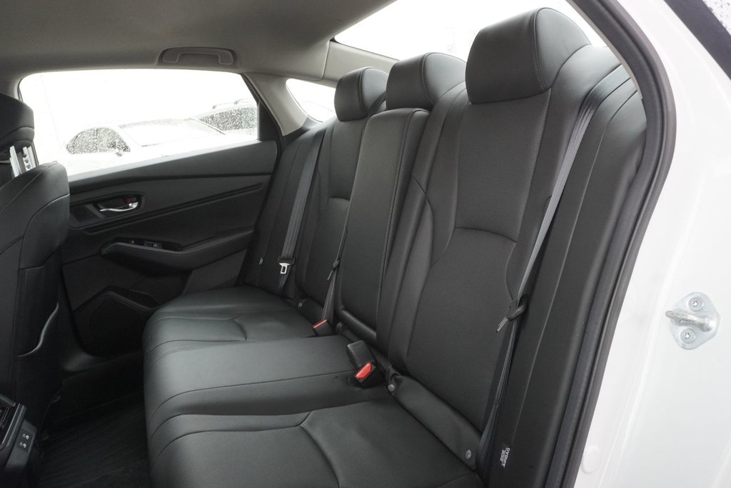 2024 Honda Accord TOURING HYBRID|HUD|CARPLAY|WIRELESS|MOONROOF|BSM in Ajax, Ontario at Lexus of Lakeridge - 10 - w1024h768px