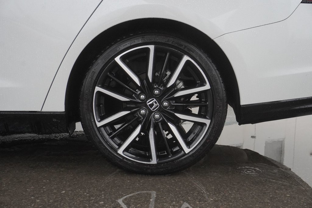 2024 Honda Accord TOURING HYBRID|HUD|CARPLAY|WIRELESS|MOONROOF|BSM in Ajax, Ontario at Lexus of Lakeridge - 12 - w1024h768px