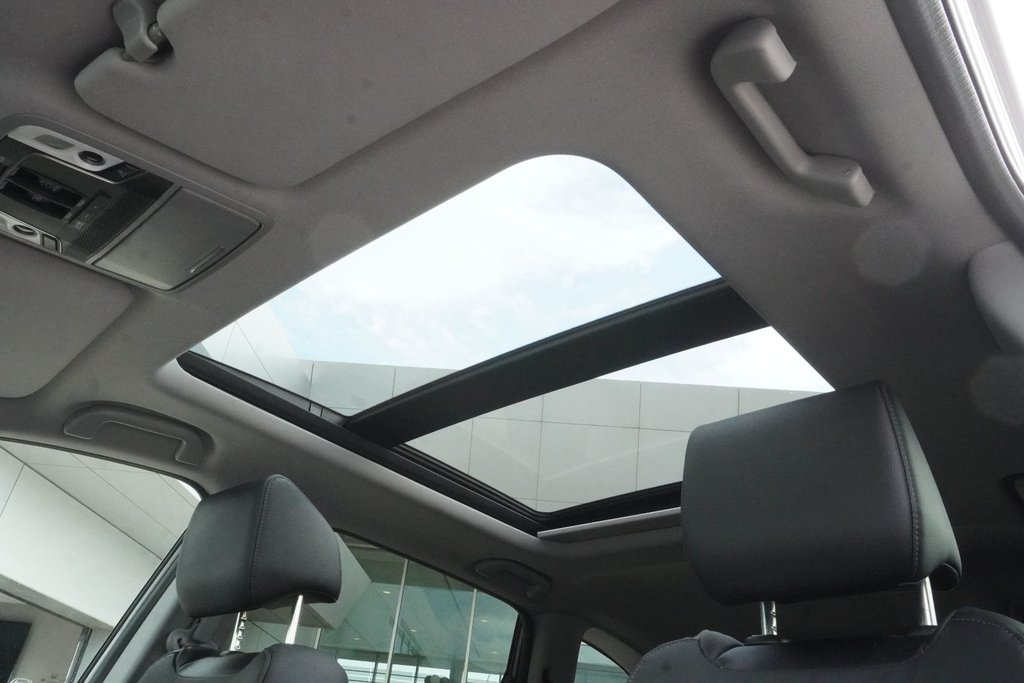 2020 Honda CR-V TOURING 4WD|PANORAMIC|WIRELESS|H/STEERING|CARPLAY in Ajax, Ontario at Lexus of Lakeridge - 8 - w1024h768px