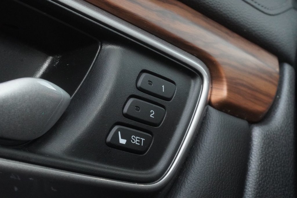 2020 Honda CR-V TOURING 4WD|PANORAMIC|WIRELESS|H/STEERING|CARPLAY in Ajax, Ontario at Lexus of Lakeridge - 7 - w1024h768px