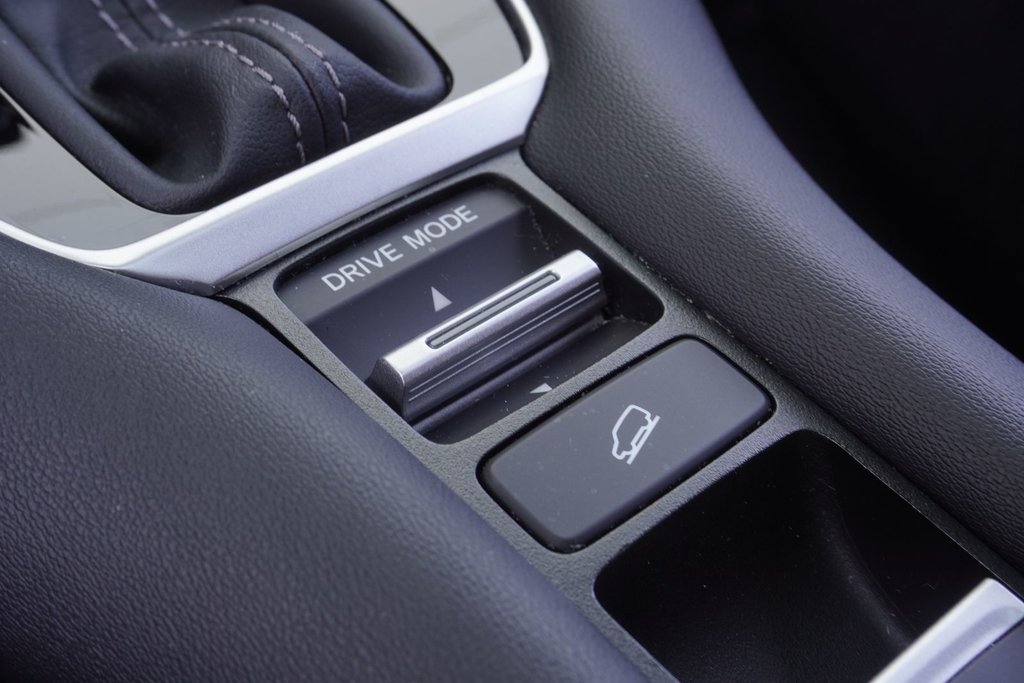 2023 Honda HR-V EX-L|NAVI|WIRELESS|MOONROOF|H/STEERING|BLINDSPOT in Ajax, Ontario at Lexus of Lakeridge - 13 - w1024h768px