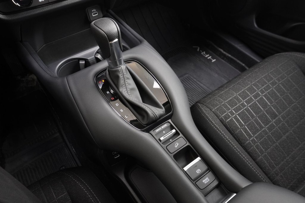 2025 Honda HR-V LX AWD|HEATED FRONT SEATS|DRIVE SELECT|LANE ASSIST in Ajax, Ontario at Lexus of Lakeridge - 6 - w1024h768px