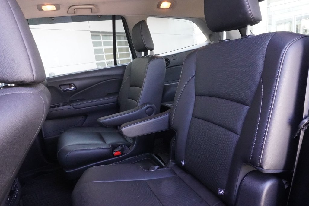 2022 Honda PILOT TOURING 7P|CARPLAY|REAR ENTERTAINMENT|H/V FRONT SEATS|NAVI in Ajax, Ontario at Lexus of Lakeridge - 9 - w1024h768px