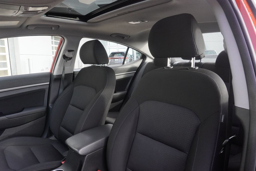 2018 Hyundai Elantra GL SE|MOONROOF|B/SPOT|FRONT HEATED SEATS|CARPLAY in Ajax, Ontario at Lakeridge Auto Gallery - 11 - w1024h768px