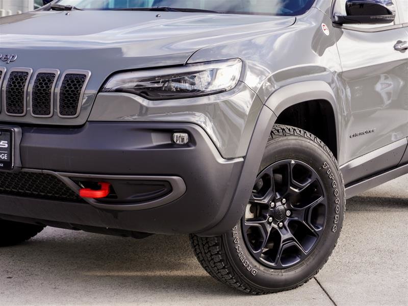 2022 Jeep Cherokee 4x4 TRAILHAWK|8.4 DISPLAY|18 ALLOYS|NAVI in Ajax, Ontario at Lakeridge Auto Gallery - 24 - w1024h768px