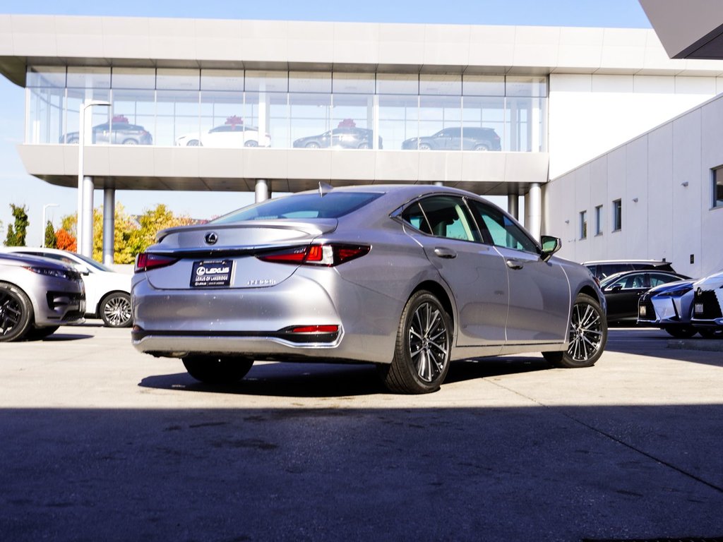 2025 Lexus ES HYBRID Luxury in Ajax, Ontario at Lakeridge Auto Gallery - 20 - w1024h768px