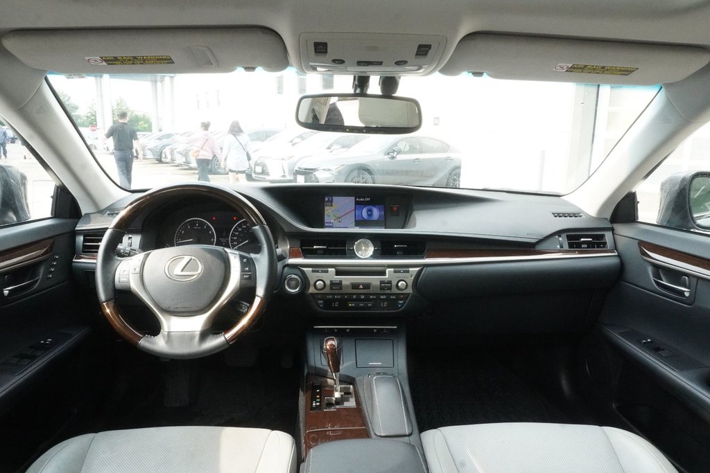 2013 Lexus ES 350 LEATHER & NAV|H/V FRONT SEATS|MOONROOF|H/STEERING in Ajax, Ontario at Lexus of Lakeridge - 12 - w1024h768px