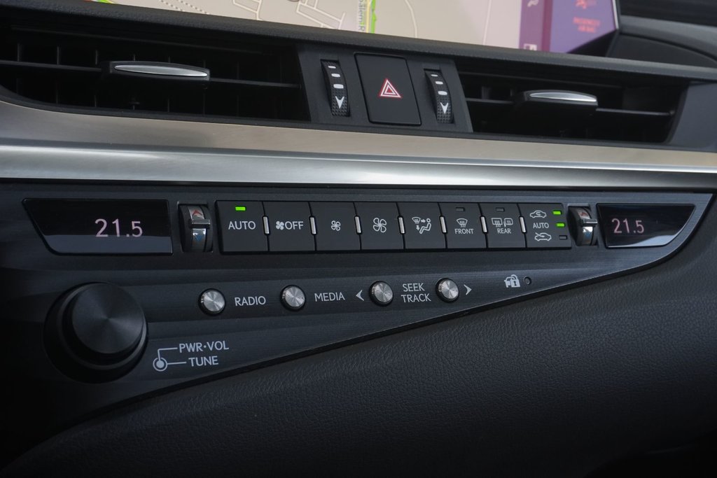 2019 Lexus ES 350 PREMIUM|MOONROOF|CARPLAY|H/C SEATS|NAVI|B/SPOT in Ajax, Ontario at Lexus of Lakeridge - 8 - w1024h768px