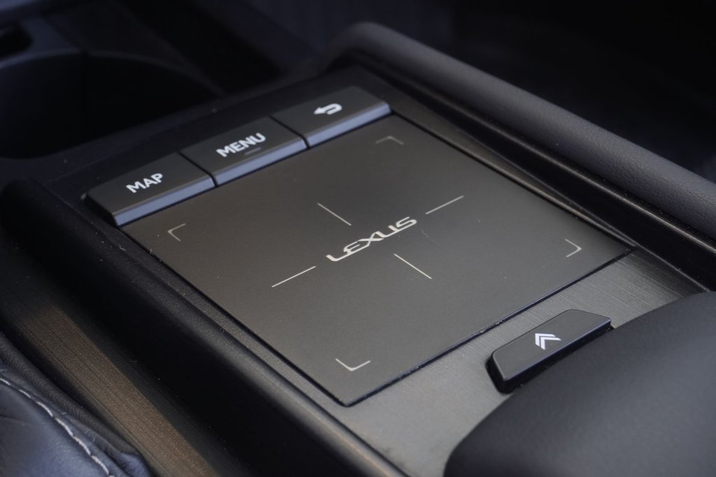2019 Lexus ES 350 PREMIUM|MOONROOF|CARPLAY|H/C SEATS|NAVI|B/SPOT in Ajax, Ontario at Lexus of Lakeridge - 12 - w1024h768px