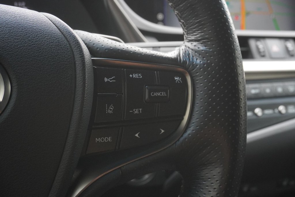 2021 Lexus ES 350 F SPORT 2|M/LEVINSON|HUD|S/S+|NAVI|WIRELESS in Ajax, Ontario at Lakeridge Auto Gallery - 9 - w1024h768px