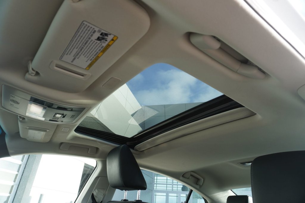 2023 Lexus ES 350 FSPORT DESIGN|MOONROOF|CARPLAY|H/V FRONT SEATS in Ajax, Ontario at Lexus of Lakeridge - 8 - w1024h768px