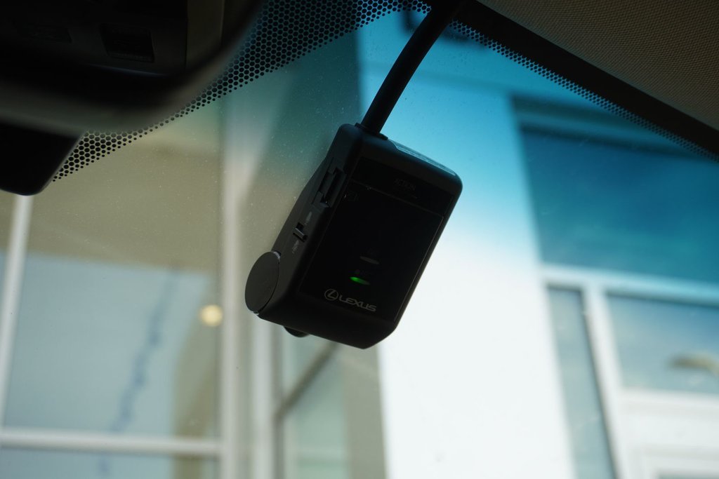 2023 Lexus ES 350 FSPORT DESIGN|MOONROOF|CARPLAY|H/V FRONT SEATS in Ajax, Ontario at Lexus of Lakeridge - 7 - w1024h768px