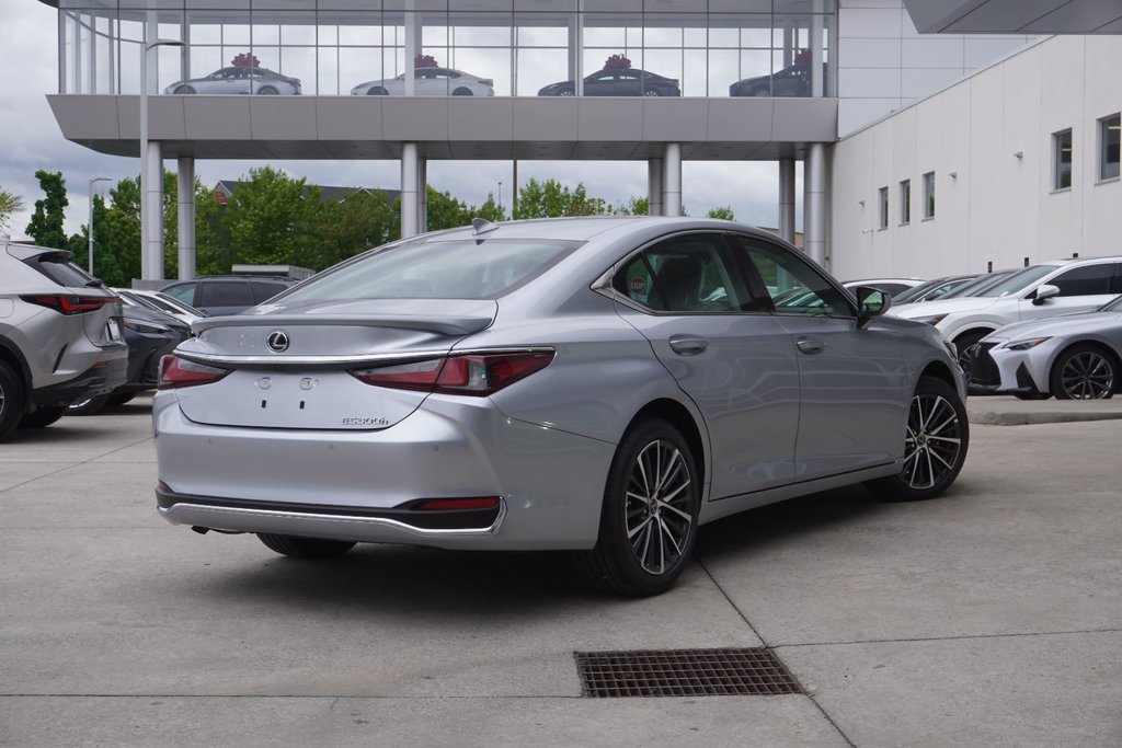 2025 Lexus ES 300h LUXURY in Ajax, Ontario at Lexus of Lakeridge - 22 - w1024h768px