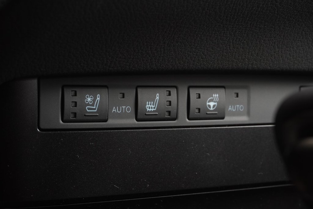 2025 Lexus ES 300h PREMIUM in Ajax, Ontario at Lakeridge Auto Gallery - 10 - w1024h768px