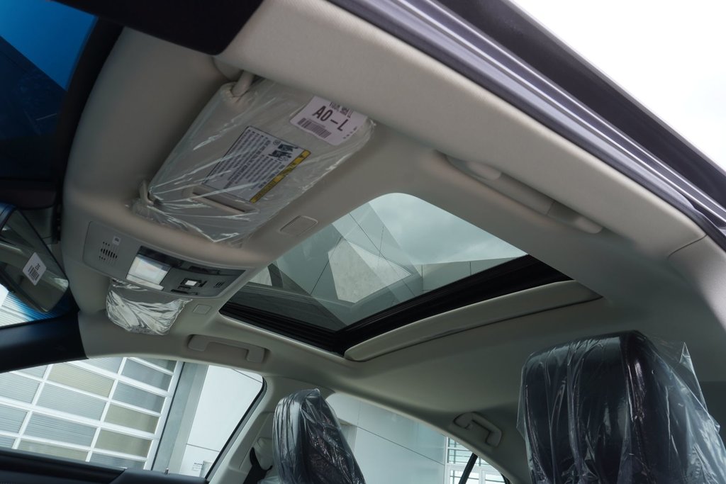 2025 Lexus ES 300h PREMIUM in Ajax, Ontario at Lakeridge Auto Gallery - 14 - w1024h768px