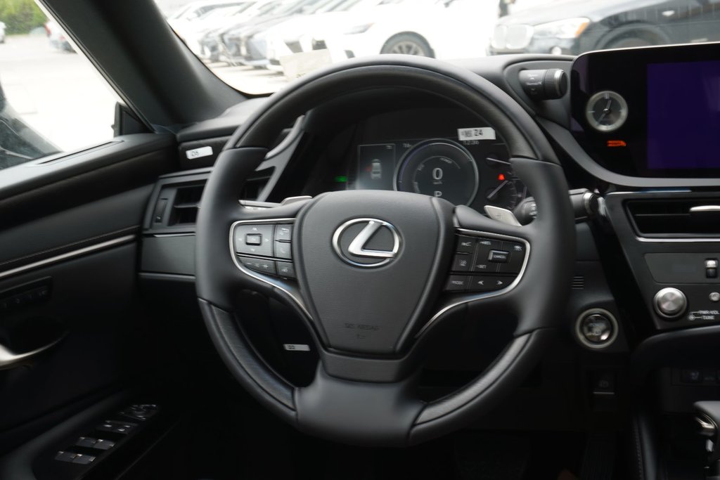 2025 Lexus ES 300h PREMIUM in Ajax, Ontario at Lakeridge Auto Gallery - 18 - w1024h768px