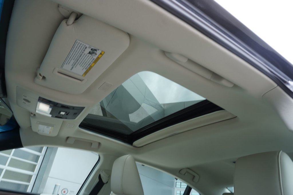 2025 Lexus ES 300h ULTRA LUXURY|M/LEVINSON|HUD|WIRELESS|MOONROOF in Ajax, Ontario at Lexus of Lakeridge - 15 - w1024h768px