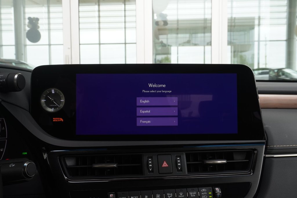 2025 Lexus ES 300h ULTRA LUXURY|M/LEVINSON|HUD|WIRELESS|MOONROOF in Ajax, Ontario at Lexus of Lakeridge - 8 - w1024h768px
