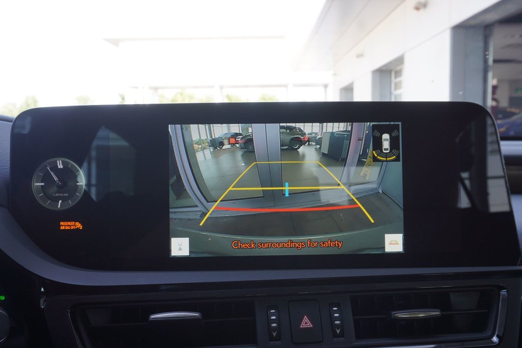2025 Lexus ES 300h PREMIUM|H/V FRONT SEATS|NAVI|WIRELESS|CARPLAY in Ajax, Ontario at Lakeridge Auto Gallery - 11 - w1024h768px