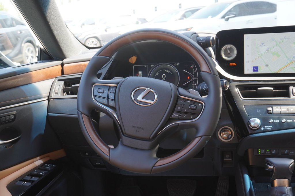 2025 Lexus ES 300h PREMIUM|H/V FRONT SEATS|NAVI|WIRELESS|CARPLAY in Ajax, Ontario at Lakeridge Auto Gallery - 22 - w1024h768px