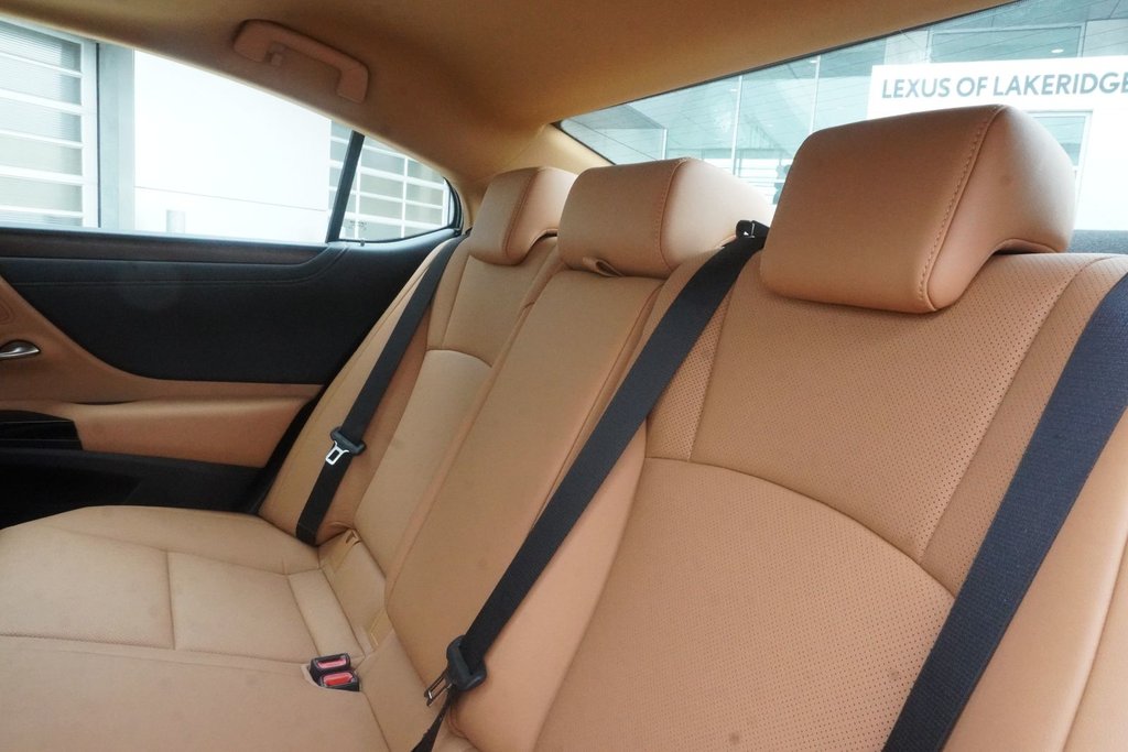 2025 Lexus ES 300h PREMIUM|CARPLAY|BLINDSPOT|H/STEERING|MOONROOF in Ajax, Ontario at Lexus of Lakeridge - 9 - w1024h768px