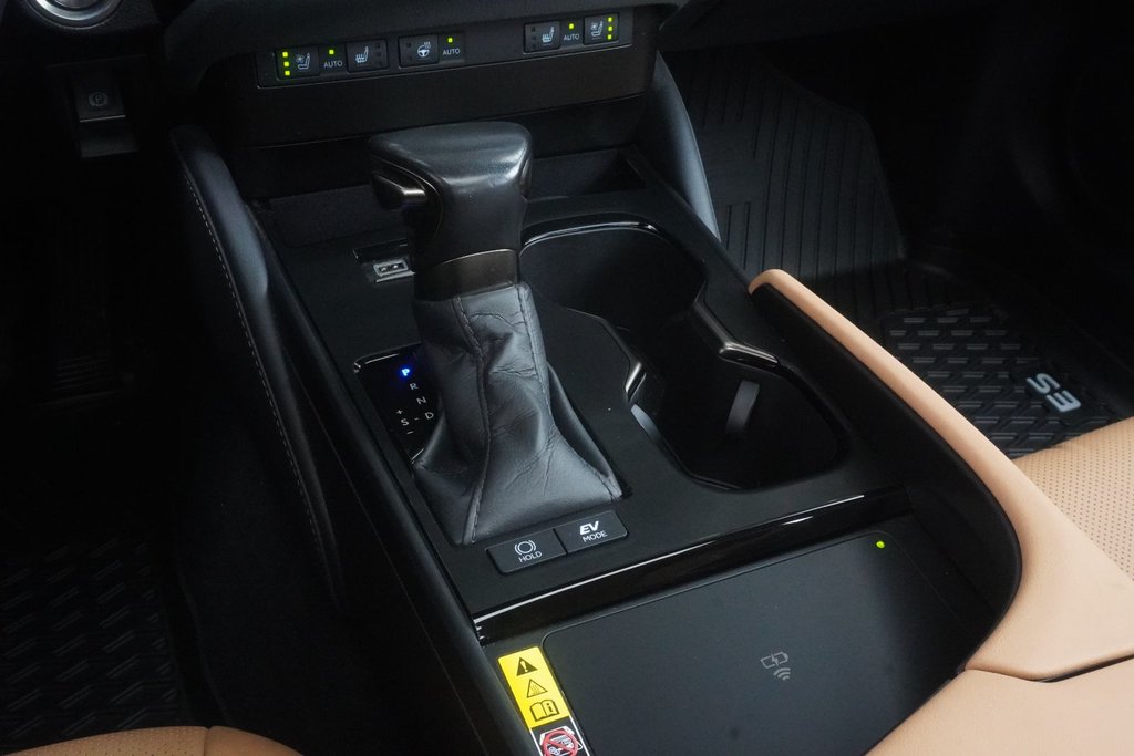 2025 Lexus ES 300h PREMIUM|CARPLAY|BLINDSPOT|H/STEERING|MOONROOF in Ajax, Ontario at Lexus of Lakeridge - 5 - w1024h768px
