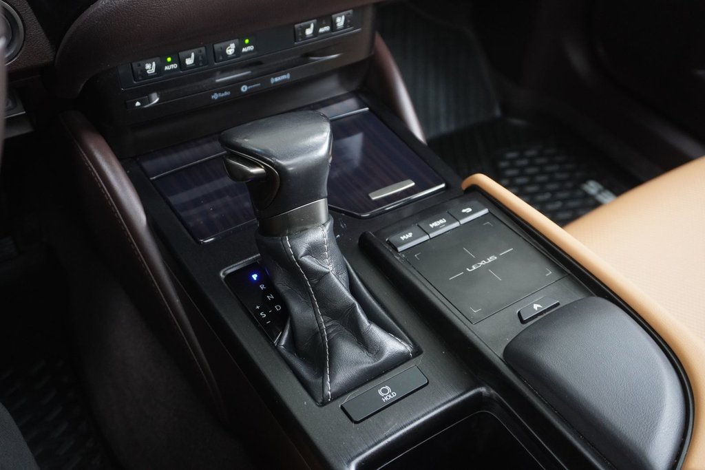 2019 Lexus ES 350 PREMIUM|MOONROOF|H/V FRONT SEATS|CARPLAY in Ajax, Ontario at Lexus of Lakeridge - 7 - w1024h768px