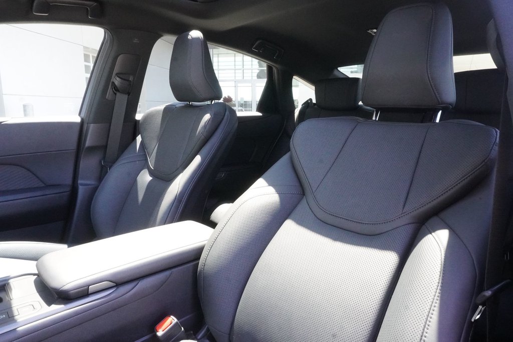2026 Lexus ES 350e PREMIUM|WIRELESS|CARPLAY|MOONROOF|DASH CAM in Ajax, Ontario at Lexus of Lakeridge - 12 - w1024h768px