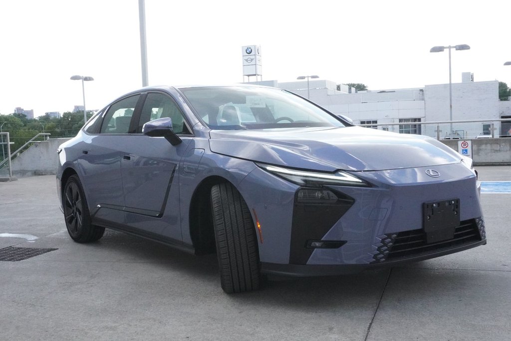 2026 Lexus ES 500e AWD LUXURY+|SELF PARK|360 CAM|MARK LEVINSON in Ajax, Ontario at Lexus of Lakeridge - 15 - w1024h768px