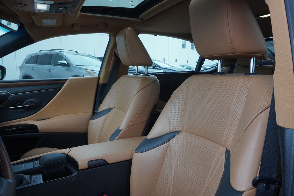 2022 Lexus ES 300h ULTRA LUXURY|M/LEVINSON|HUD|NAVI|360 CAM|BSM in Ajax, Ontario at Lexus of Lakeridge - 11 - w1024h768px