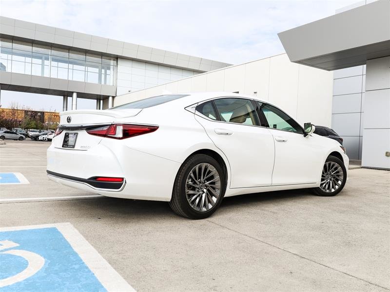 2024 Lexus ESH ES 300h HYBRID|MOONROOF|HUD|MARK LEVINSON|360 CAM in Ajax, Ontario at Lexus of Lakeridge - 8 - w1024h768px