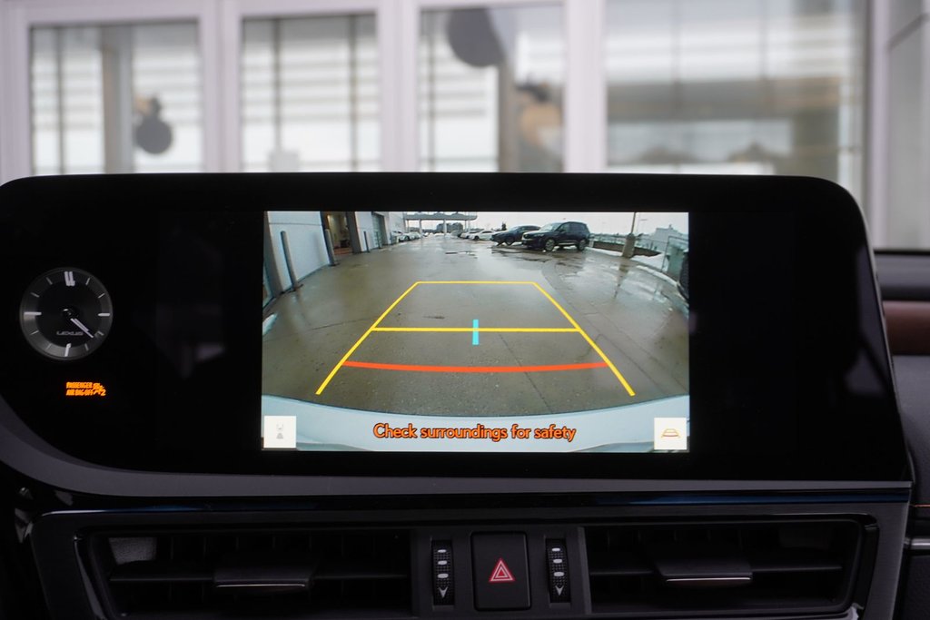 2025 Lexus ES 300h LUXURY|WIRELESS|CARPLAY|H/V FRONT SEATS|MOONROOF in Ajax, Ontario at Lexus of Lakeridge - 4 - w1024h768px