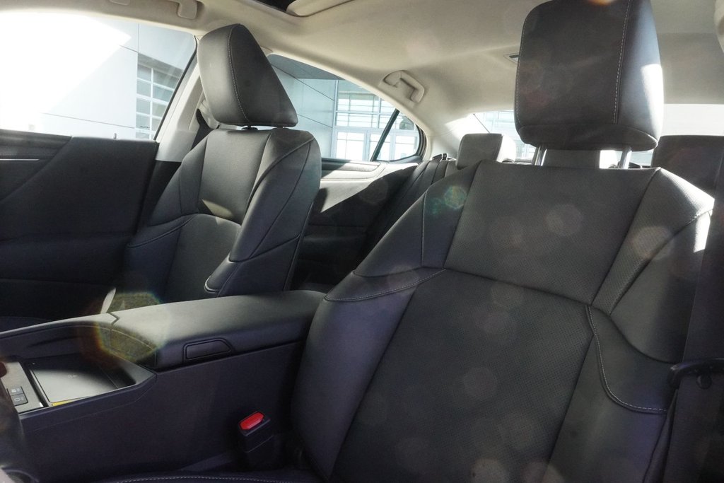 2025 Lexus ES 300h PREMIUM|CARPLAY|BLINDSPOT|H/STEERING|MOONROOF in Ajax, Ontario at Lexus of Lakeridge - 8 - w1024h768px