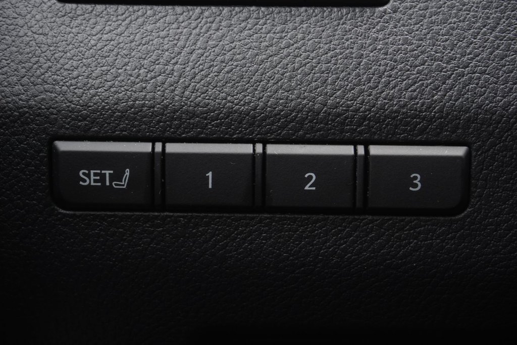 2024 Lexus GX 550 OVERTAIL+|M/LEVINSON|HUD|NAVI|360 CAM|COOL BOX in Ajax, Ontario at Lexus of Lakeridge - 3 - w1024h768px