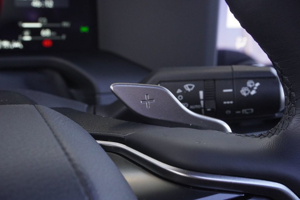 2025 Lexus GX 550 SIGNATURE|ROOF RAILS|14 DISPLAY|WIRELESS| in Ajax, Ontario at Lexus of Lakeridge - 7 - w1024h768px