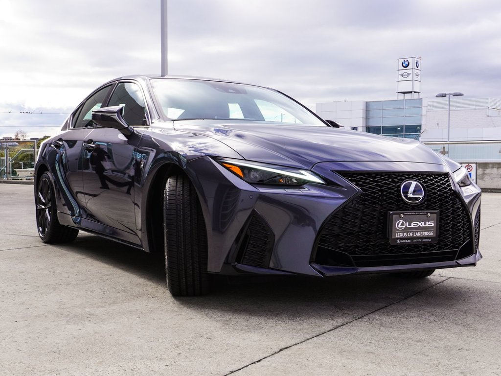 2024 Lexus IS 300 AWD F SPORT in Ajax, Ontario at Lexus of Lakeridge - 18 - w1024h768px