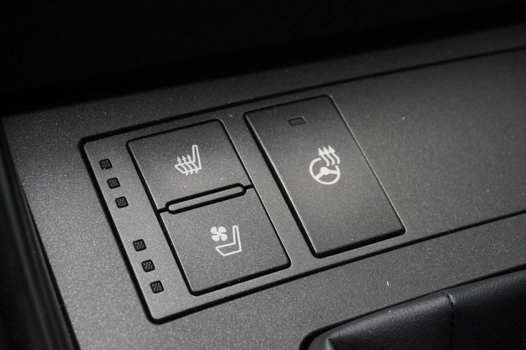 2024 Lexus IS 350 AWD F SPORT 2|NAVI|MOONROOF|CARPLAY|H/V FRONT SEATS in Ajax, Ontario at Lexus of Lakeridge - 8 - w1024h768px