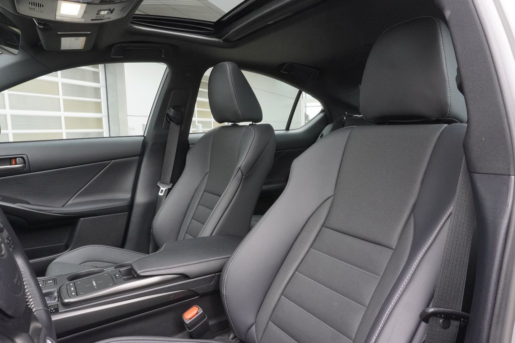2024 Lexus IS 350 AWD F SPORT 2|NAVI|MOONROOF|CARPLAY|H/V FRONT SEATS in Ajax, Ontario at Lexus of Lakeridge - 10 - w1024h768px