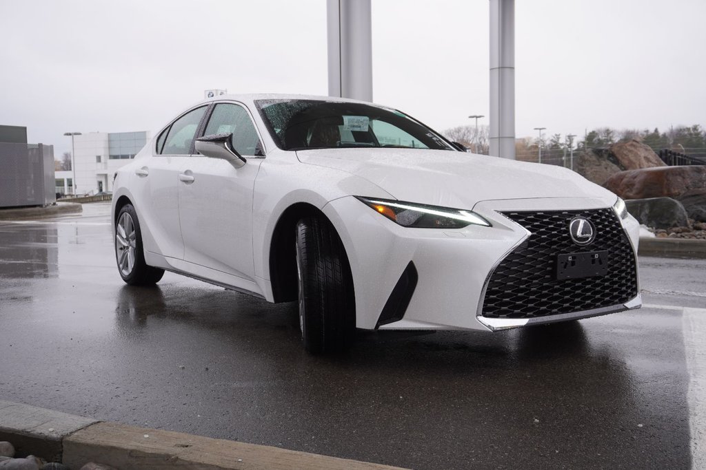 2025 Lexus IS 300 AWD PREMIUM|MOONROOF|BLINDSPOT|H/STEERING in Ajax, Ontario at Lakeridge Auto Gallery - 20 - w1024h768px