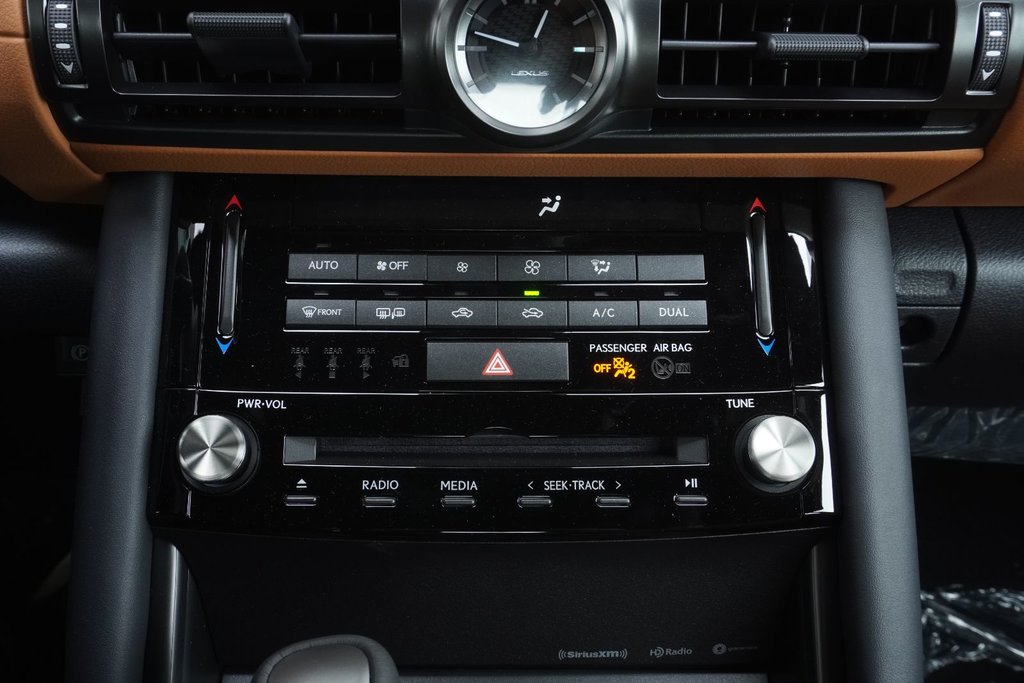 2025 Lexus IS 300 AWD F SPORT DESIGN in Ajax, Ontario at Lakeridge Auto Gallery - 7 - w1024h768px