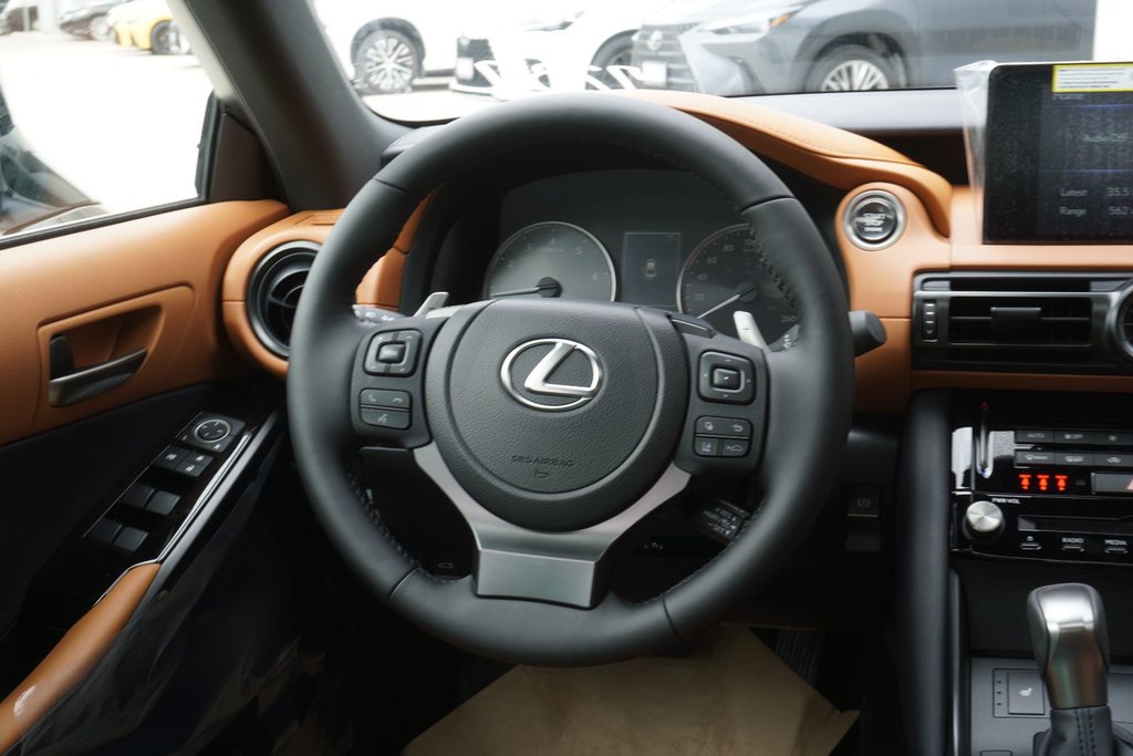 2025 Lexus IS 300 AWD F SPORT DESIGN in Ajax, Ontario at Lakeridge Auto Gallery - 17 - w1024h768px