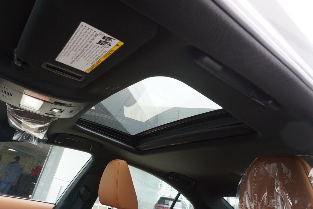 2025 Lexus IS 300 AWD F SPORT DESIGN in Ajax, Ontario at Lakeridge Auto Gallery - 13 - w1024h768px