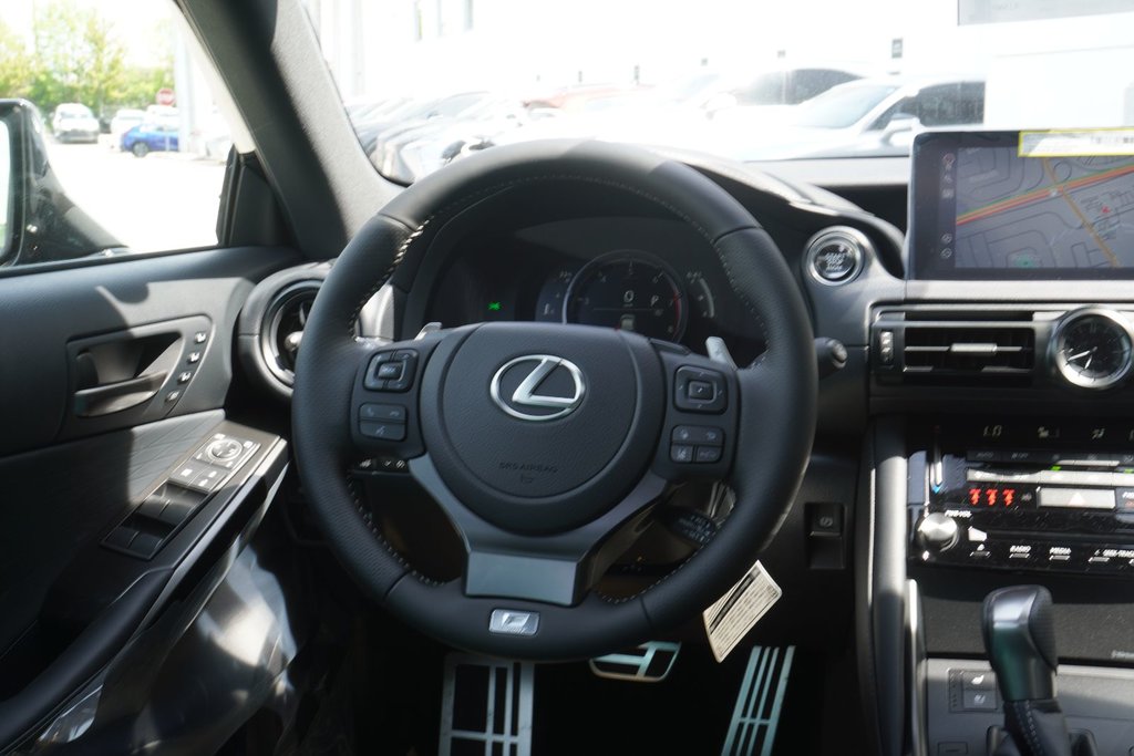 2025 Lexus IS 350 AWD F SPORT 2 in Ajax, Ontario at Lexus of Lakeridge - 19 - w1024h768px