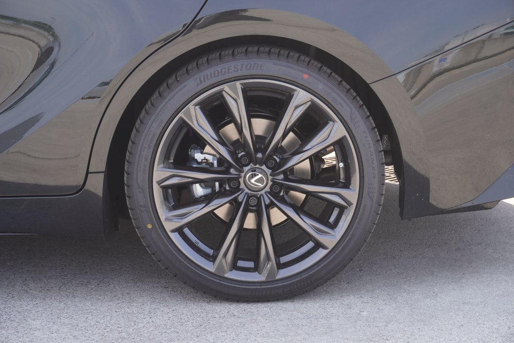 2025 Lexus IS 350 AWD F SPORT 2 in Ajax, Ontario at Lexus of Lakeridge - 20 - w1024h768px